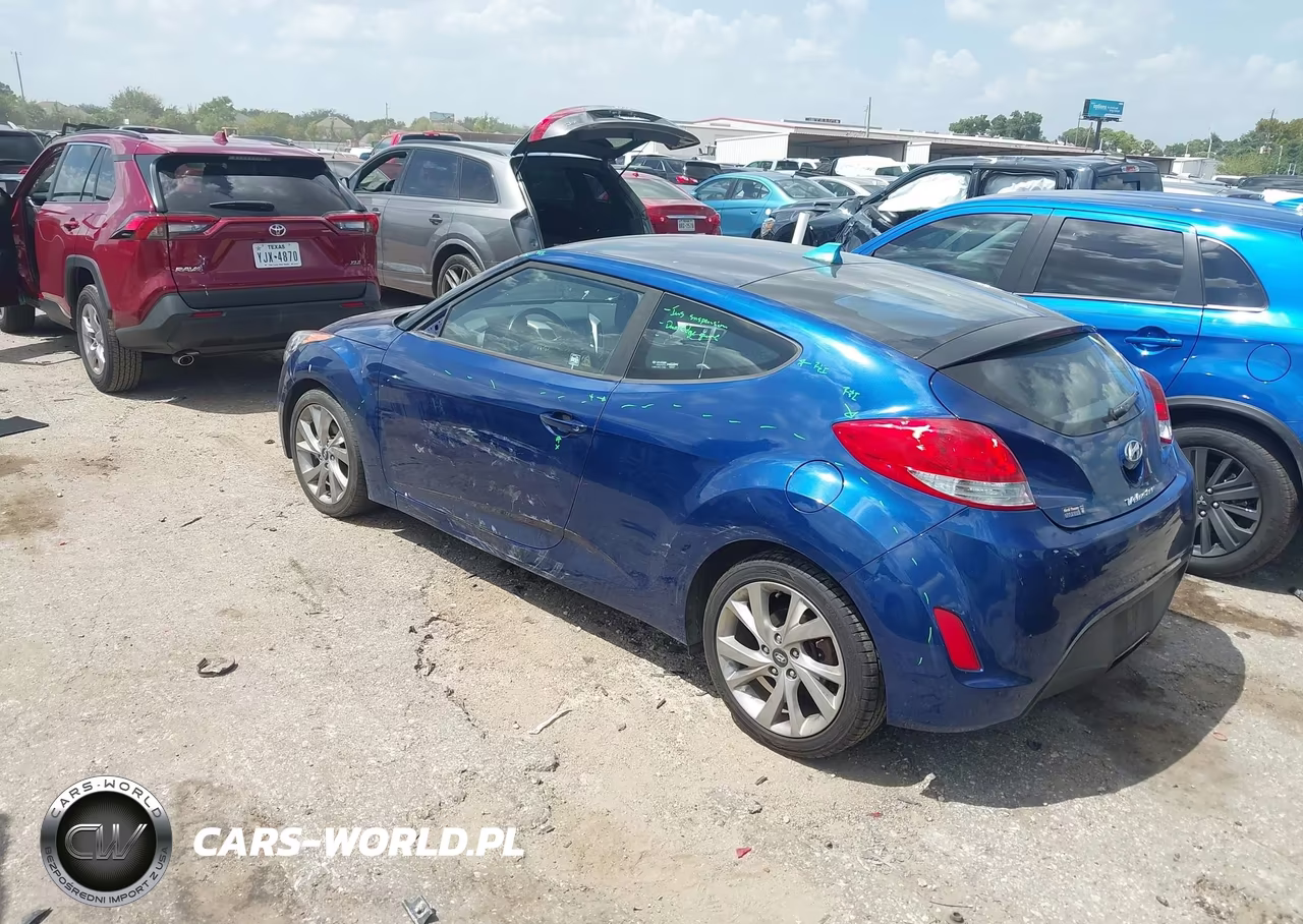 2017 Hyundai Veloster VIN:KMHTC6AD1HU323658 - 3