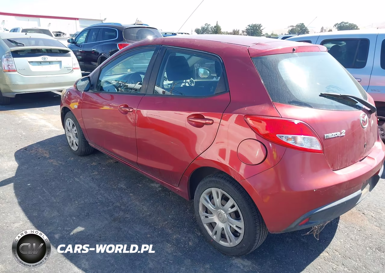 2014 Mazda Mazda2 Sport VIN:JM1DE1KZ1E0186790 - 3