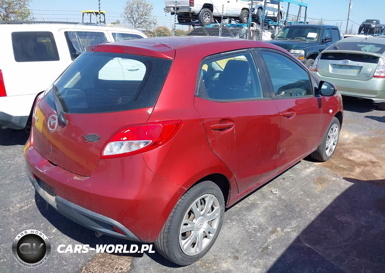 2014 Mazda Mazda2 Sport VIN:JM1DE1KZ1E0186790 - 4