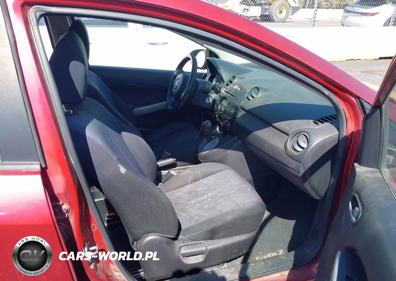 2014 Mazda Mazda2 Sport VIN:JM1DE1KZ1E0186790 - 5