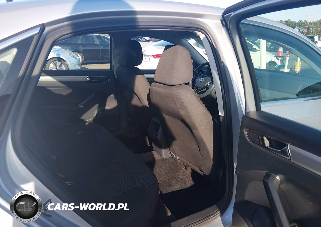 2017 Volkswagen Passat 1.8T S VIN:1VWAT7A32HC078199 - 8