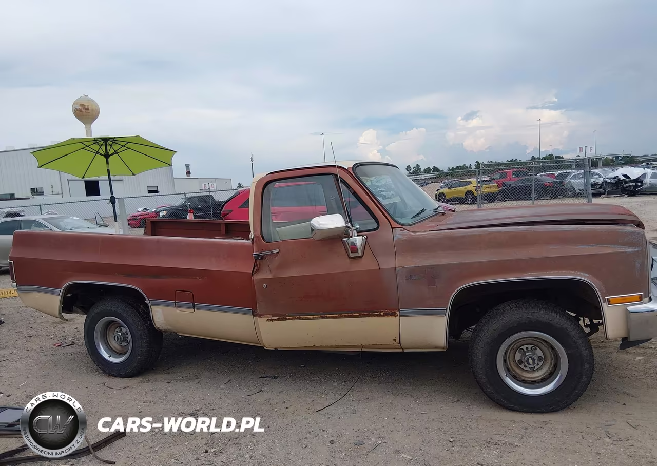 1983 Chevrolet C10 VIN:1GCEC14H7DS100108 - 14