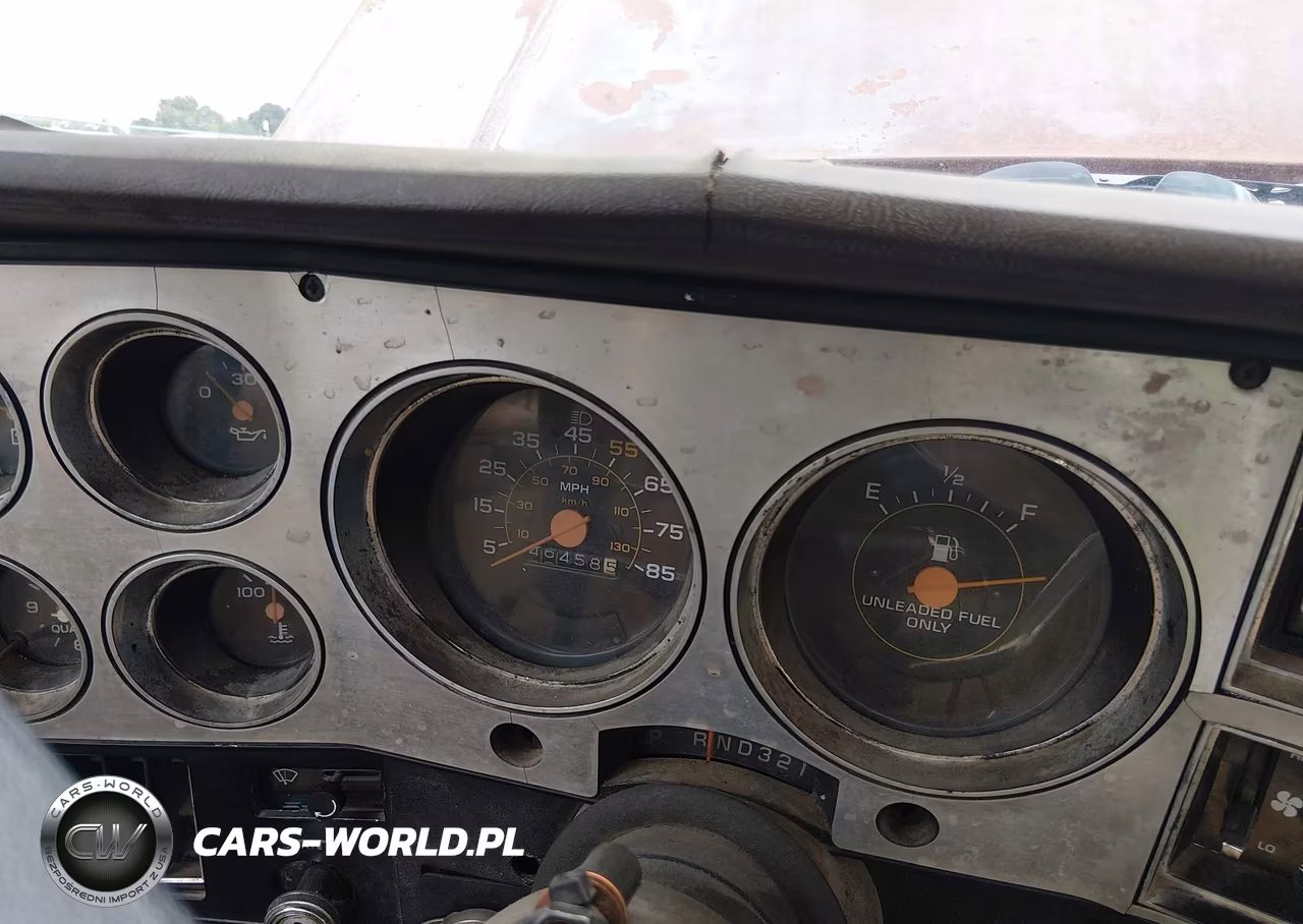 1983 Chevrolet C10 VIN:1GCEC14H7DS100108 - 7