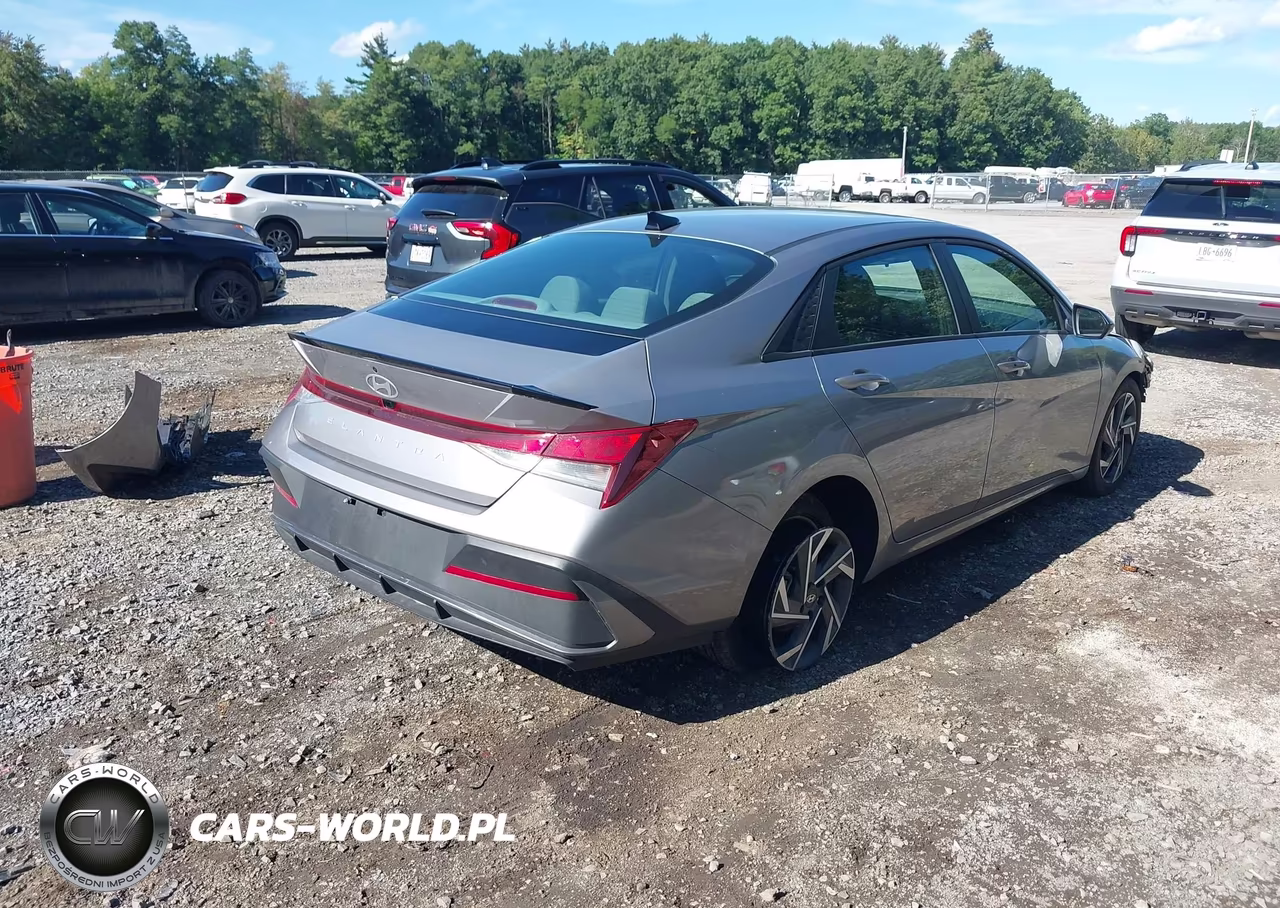 2025 Hyundai Elantra Sel Sport VIN:KMHLM4DG4SU962647 - 4