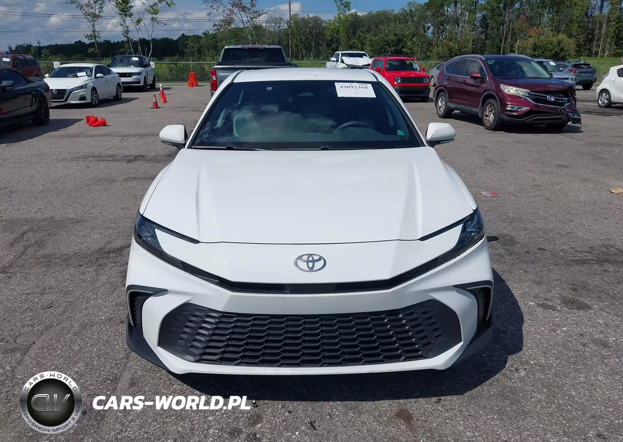 2025 Toyota Camry Se VIN:4T1DAACK7SU533035 - 12