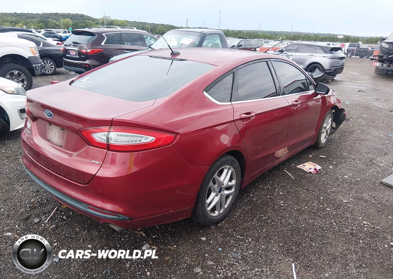 2015 Ford Fusion Se VIN:1FA6P0H71F5112413 - 4