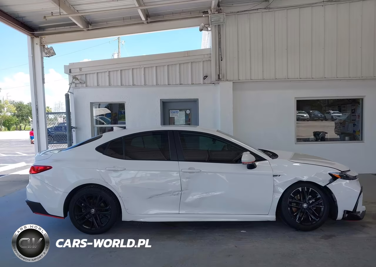 2025 Toyota Camry Se VIN:4T1DAACK2SU169445 - 13