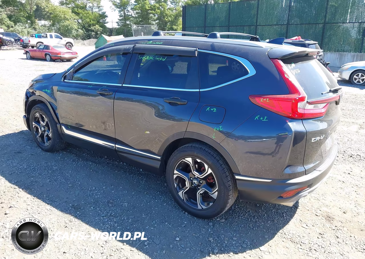2018 Honda Cr-V Touring VIN:7FARW2H93JE018570 - 3
