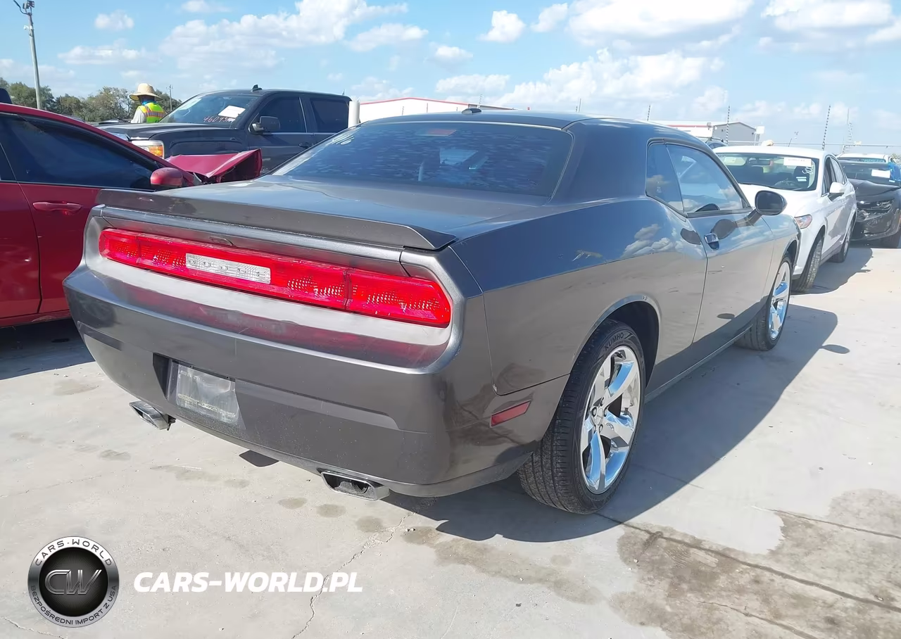 2013 Dodge Challenger Sxt VIN:2C3CDYAG0DH604116 - 4