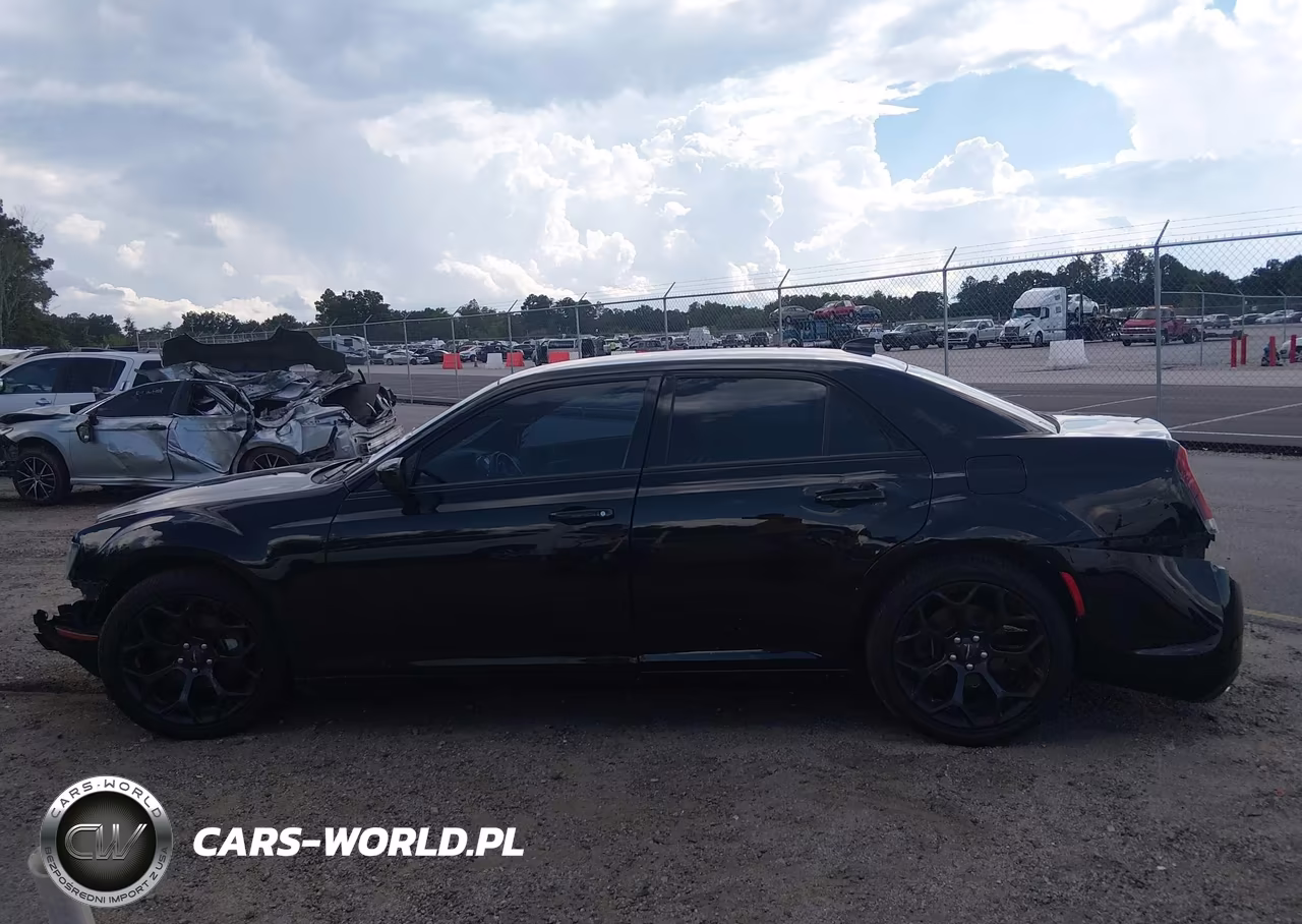 2020 Chrysler 300 300S VIN:2C3CCABG0LH141787 - 14