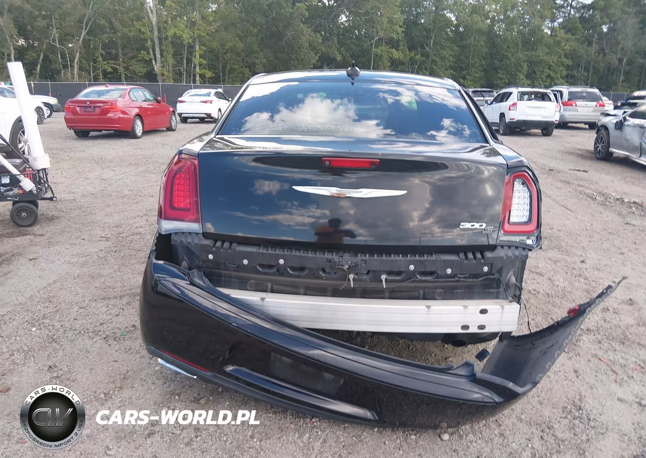 2020 Chrysler 300 300S VIN:2C3CCABG0LH141787 - 16