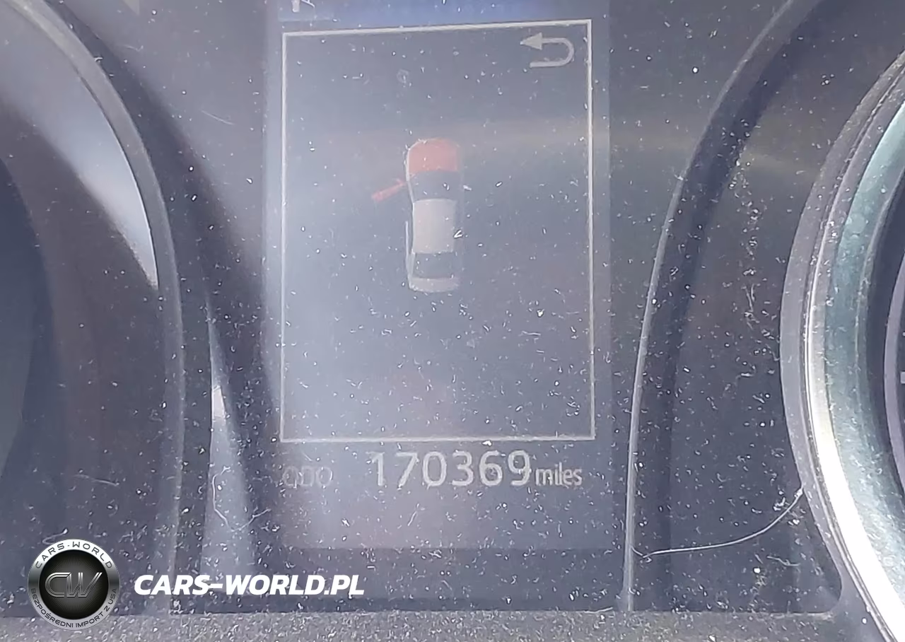 2018 Toyota Camry Le VIN:4T1B11HK7JU630332 - 15