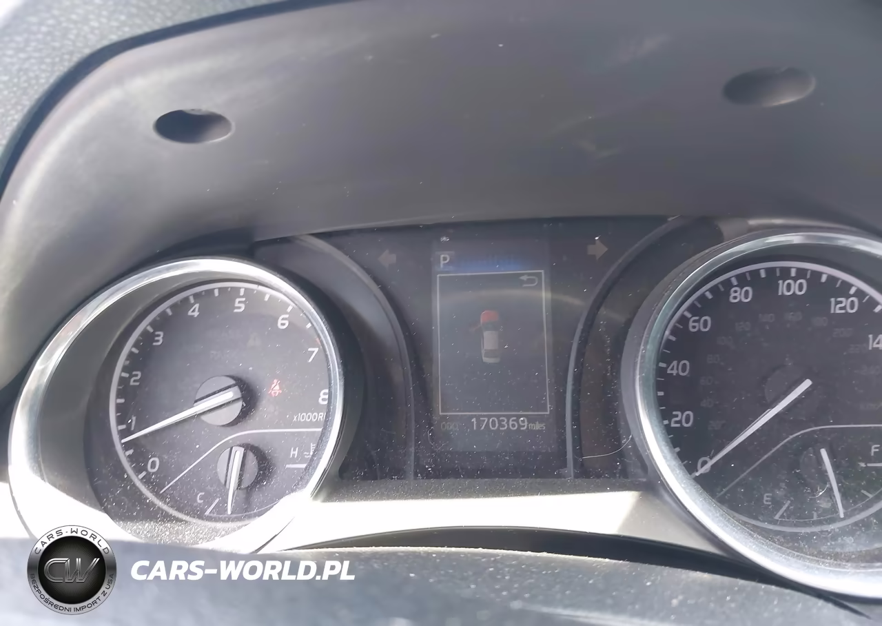2018 Toyota Camry Le VIN:4T1B11HK7JU630332 - 7