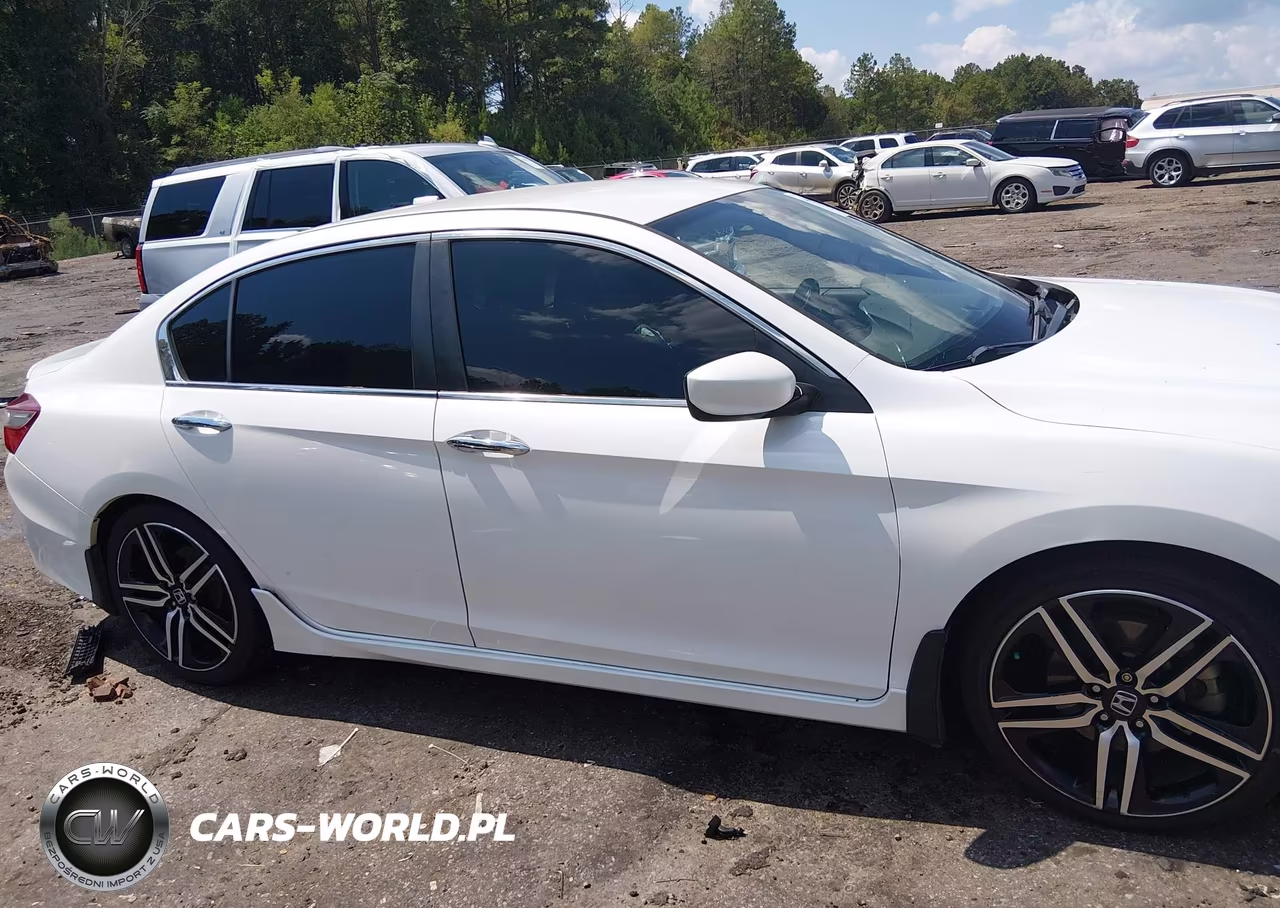 2017 Honda Accord Sport VIN:1HGCR2F51HA143323 - 13