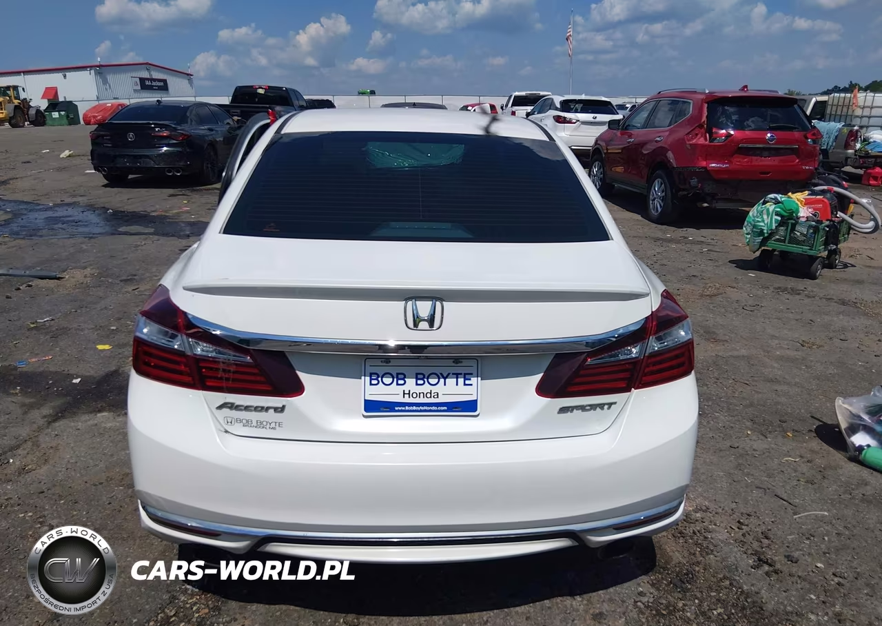 2017 Honda Accord Sport VIN:1HGCR2F51HA143323 - 16