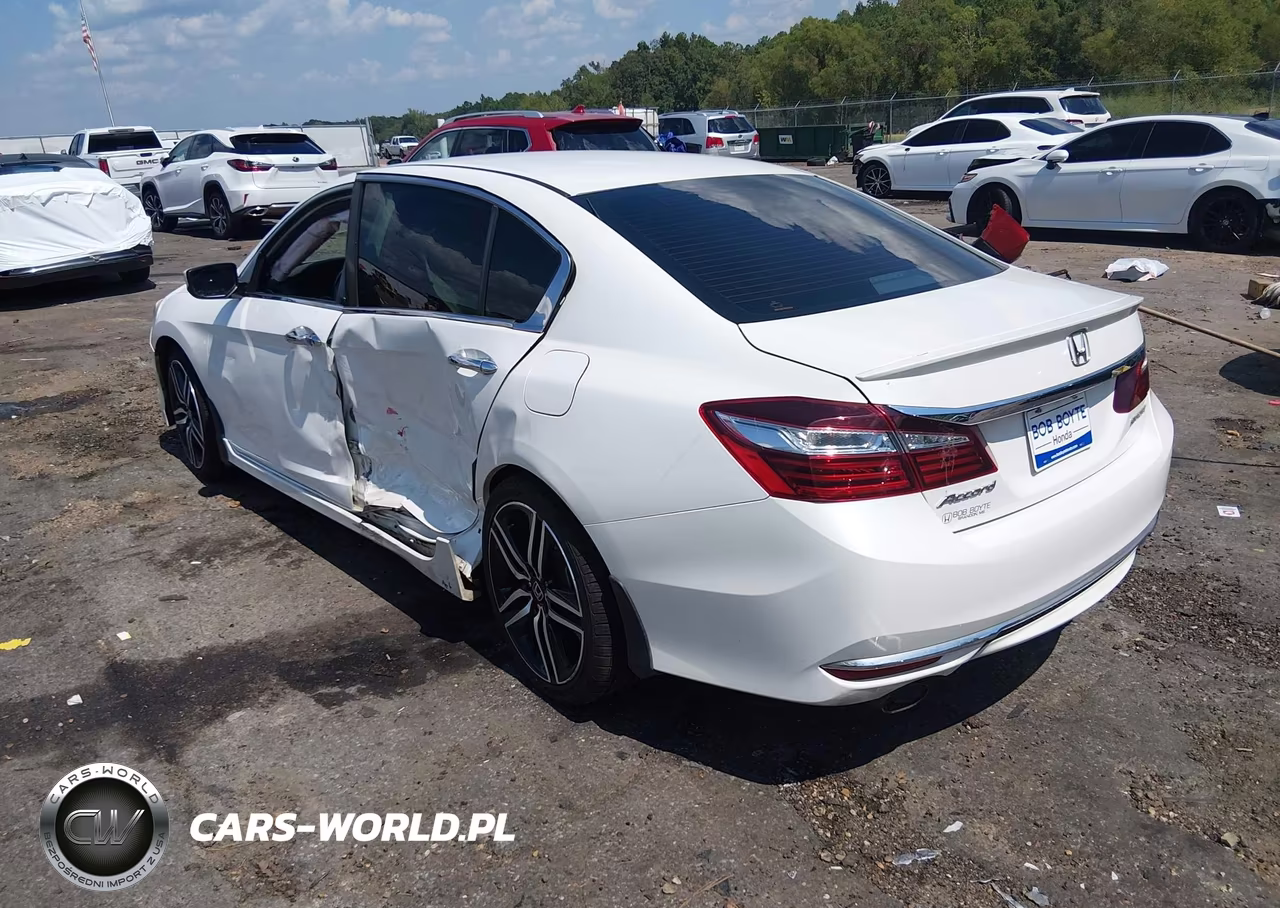 2017 Honda Accord Sport VIN:1HGCR2F51HA143323 - 3