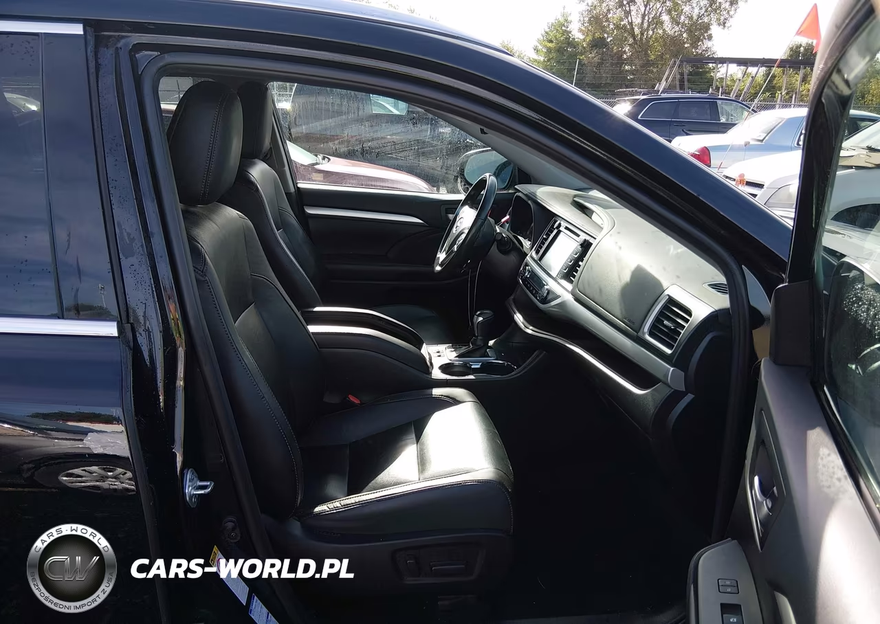2019 Toyota Highlander Hybrid Xle VIN:5TDJGRFH2KS071332 - 5
