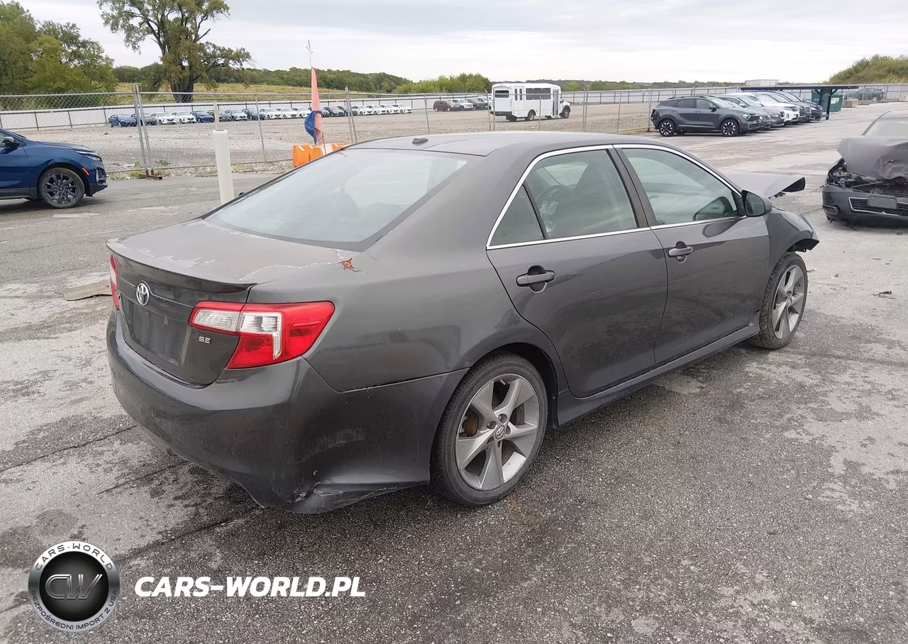 2012 Toyota Camry Se V6 VIN:4T1BK1FK6CU002328 - 4