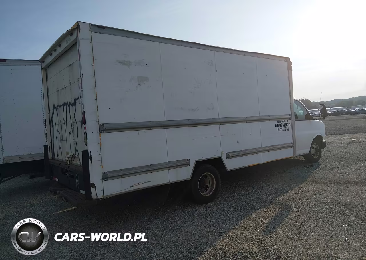 2012 GMC Savana Cutaway Work Van VIN:1GD374CG7C1906410 - 4