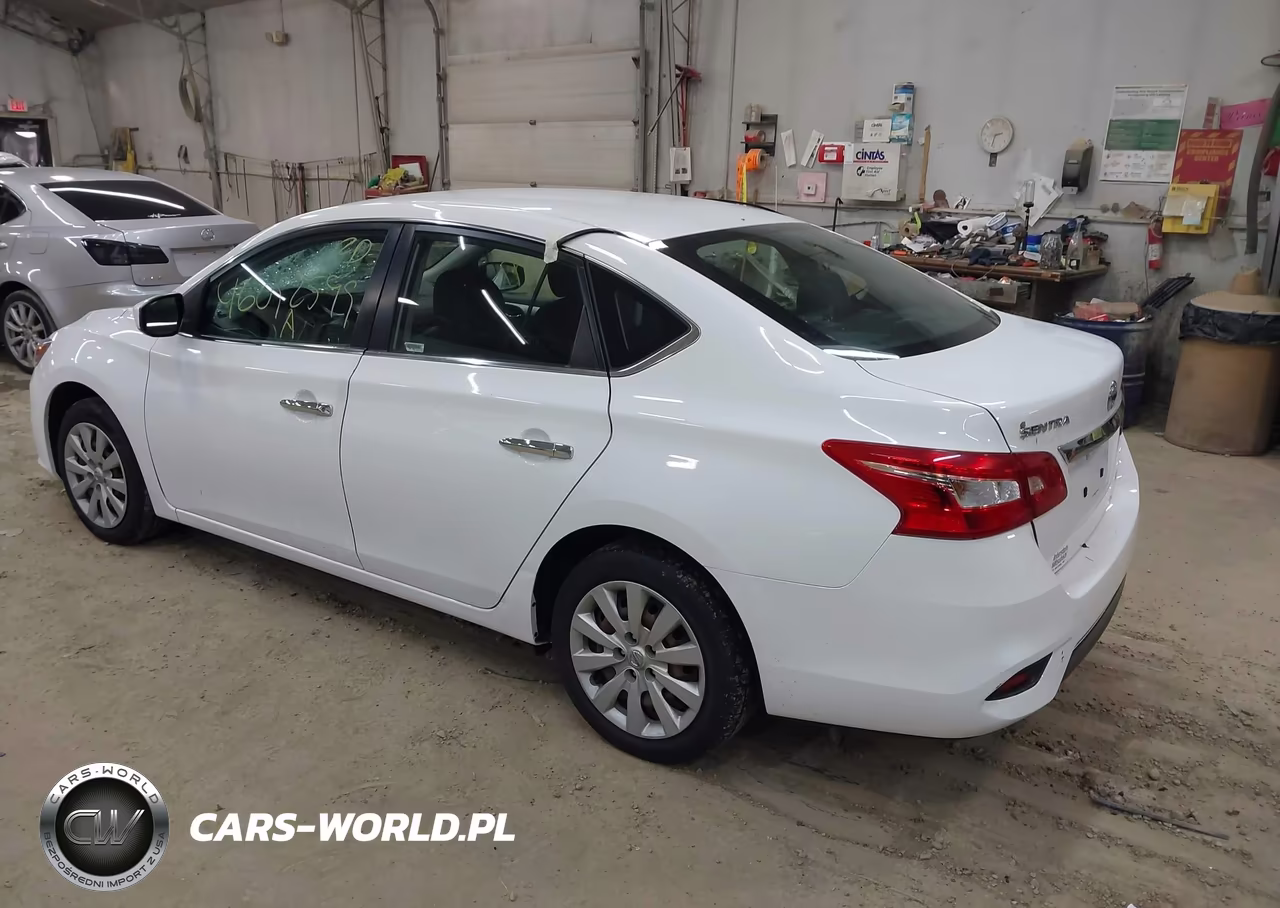 2018 Nissan Sentra S VIN:3N1AB7AP4JY301013 - 3