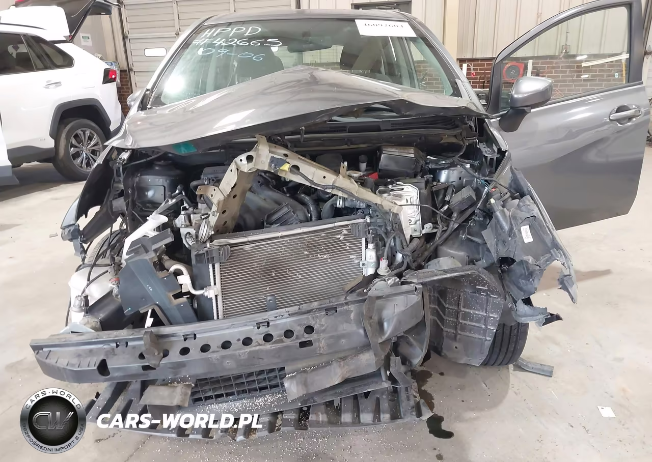2018 Nissan Versa Note Sv VIN:3N1CE2CP9JL368025 - 6