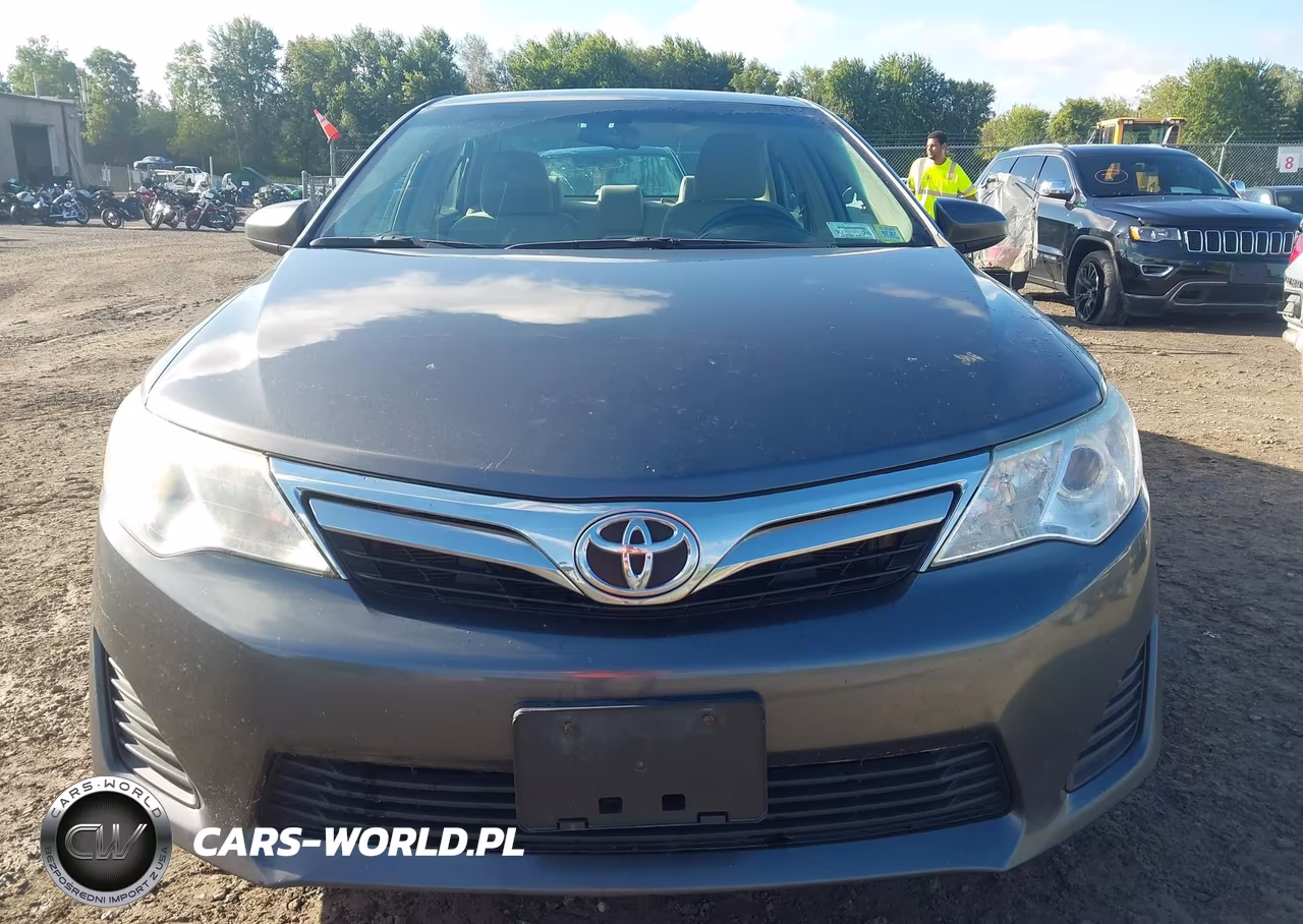 2014 Toyota Camry Le VIN:4T1BF1FK0EU306455 - 13