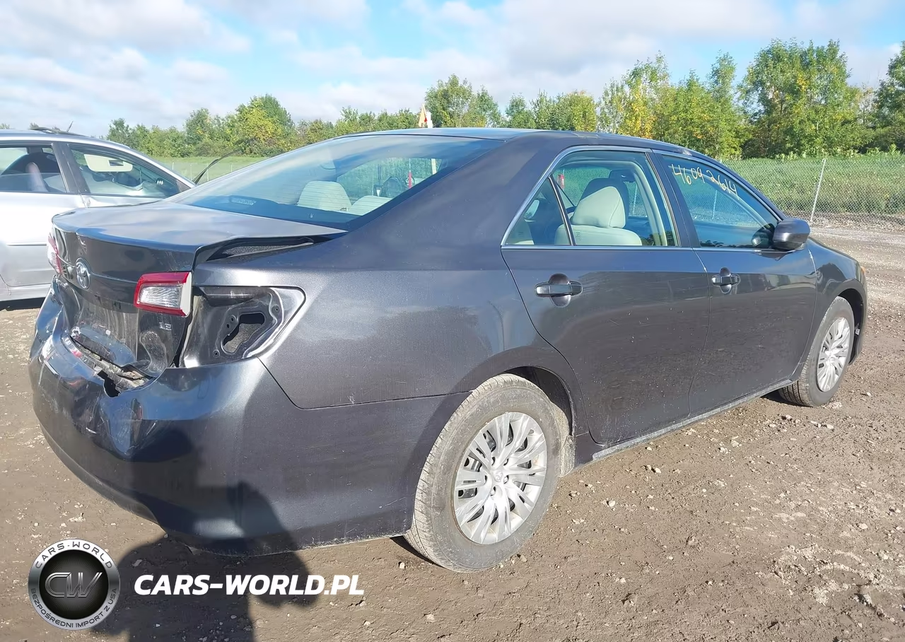 2014 Toyota Camry Le VIN:4T1BF1FK0EU306455 - 4