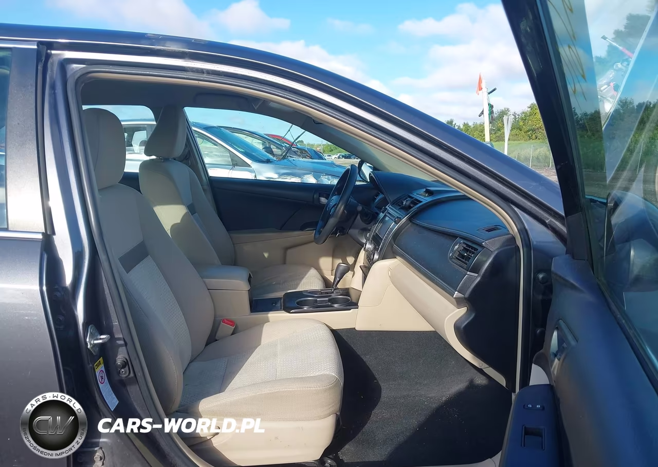 2014 Toyota Camry Le VIN:4T1BF1FK0EU306455 - 5
