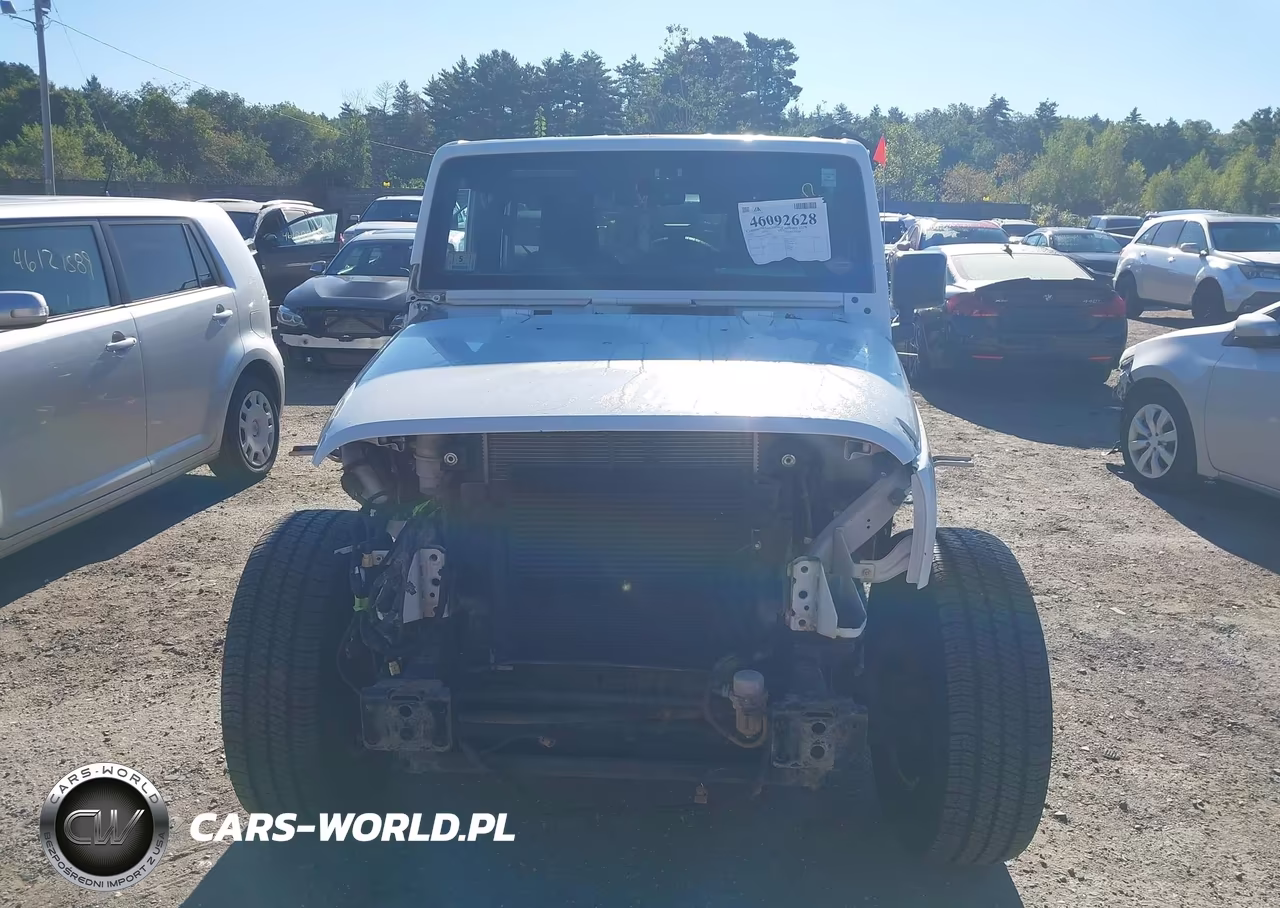 2016 Jeep Wrangler Unlimited Sport VIN:1C4BJWDG7GL154701 - 13