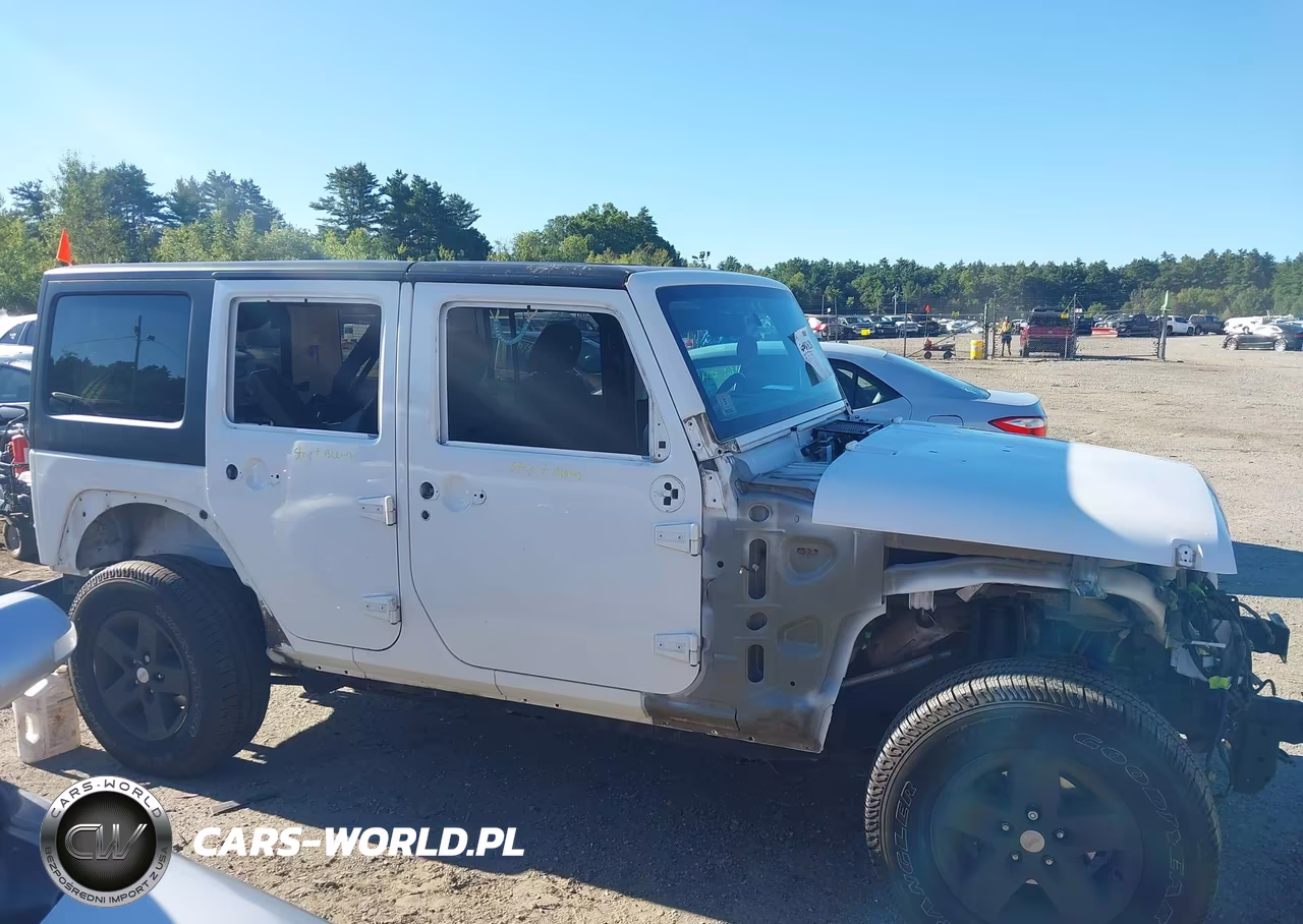 2016 Jeep Wrangler Unlimited Sport VIN:1C4BJWDG7GL154701 - 14