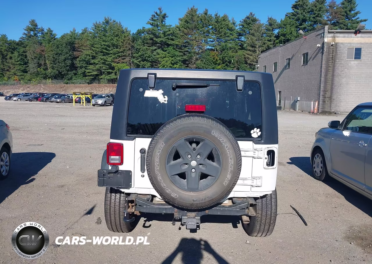 2016 Jeep Wrangler Unlimited Sport VIN:1C4BJWDG7GL154701 - 17