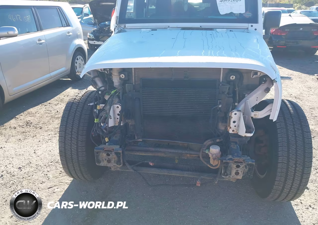 2016 Jeep Wrangler Unlimited Sport VIN:1C4BJWDG7GL154701 - 6