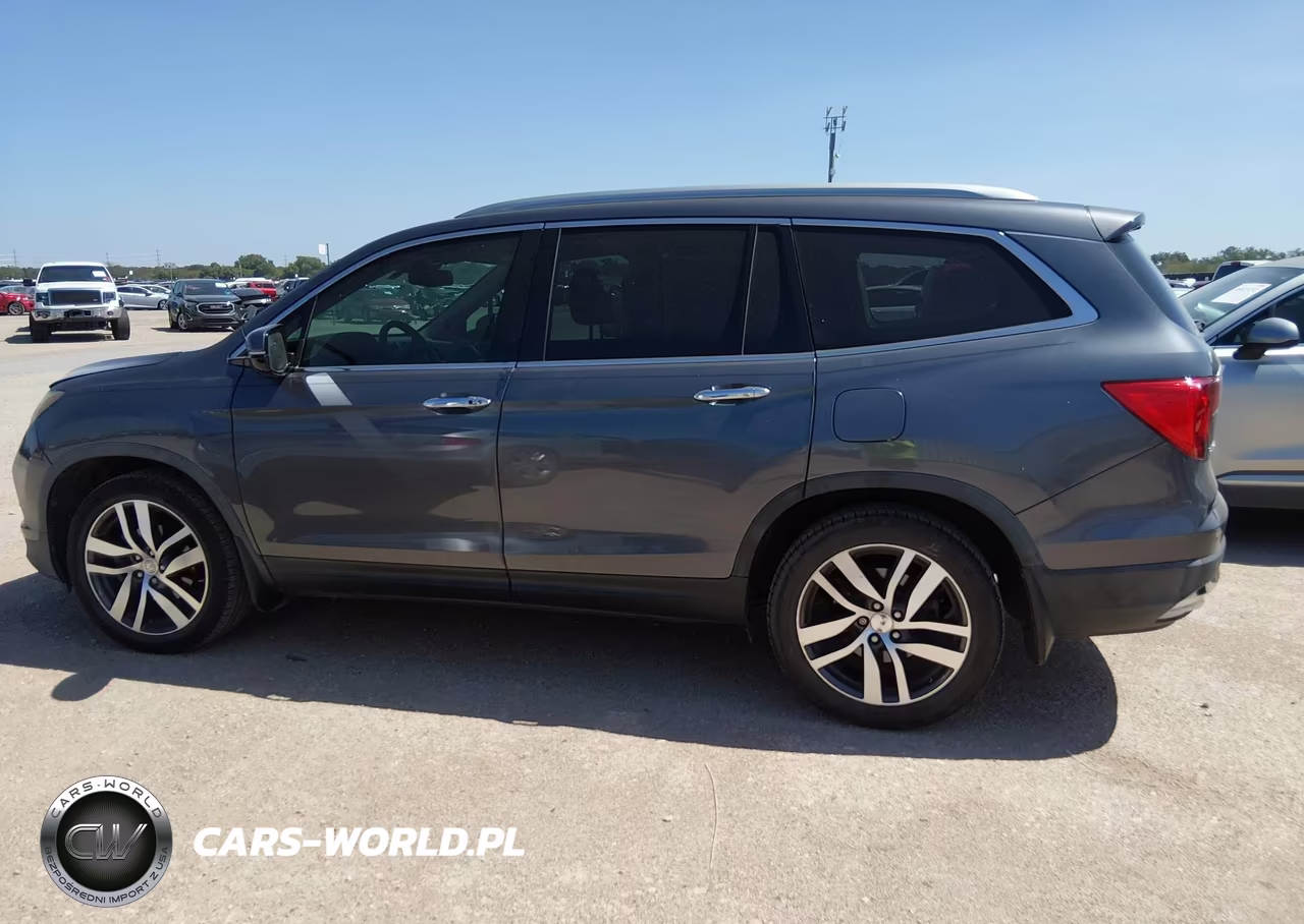 2016 Honda Pilot Touring VIN:5FNYF5H95GB034433 - 14