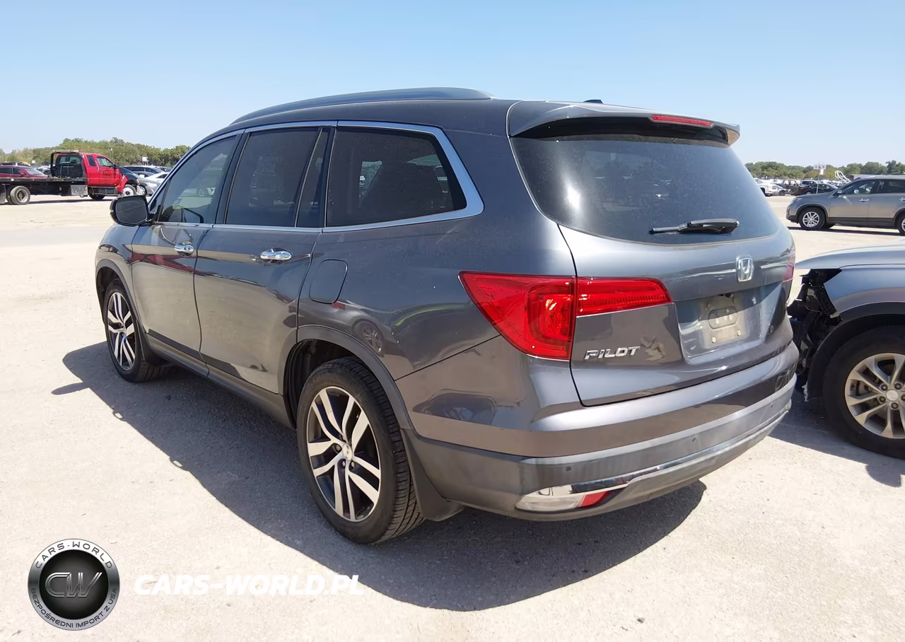2016 Honda Pilot Touring VIN:5FNYF5H95GB034433 - 3