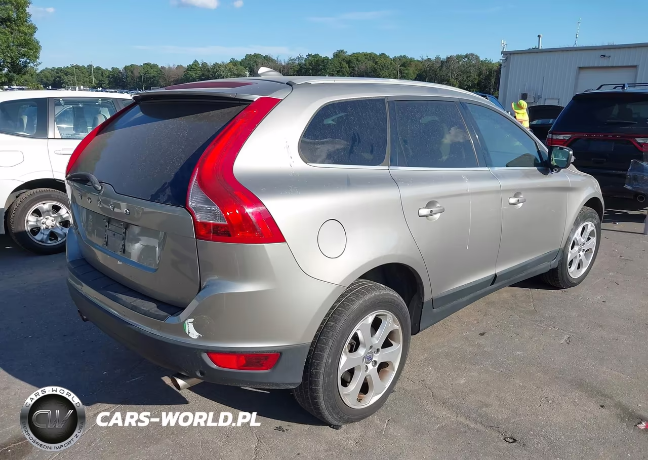 2013 Volvo Xc60 3.2-3.2 Platinum-3.2 Premier-3.2 Premier Plus VIN:YV4952DL2D2391636 - 4