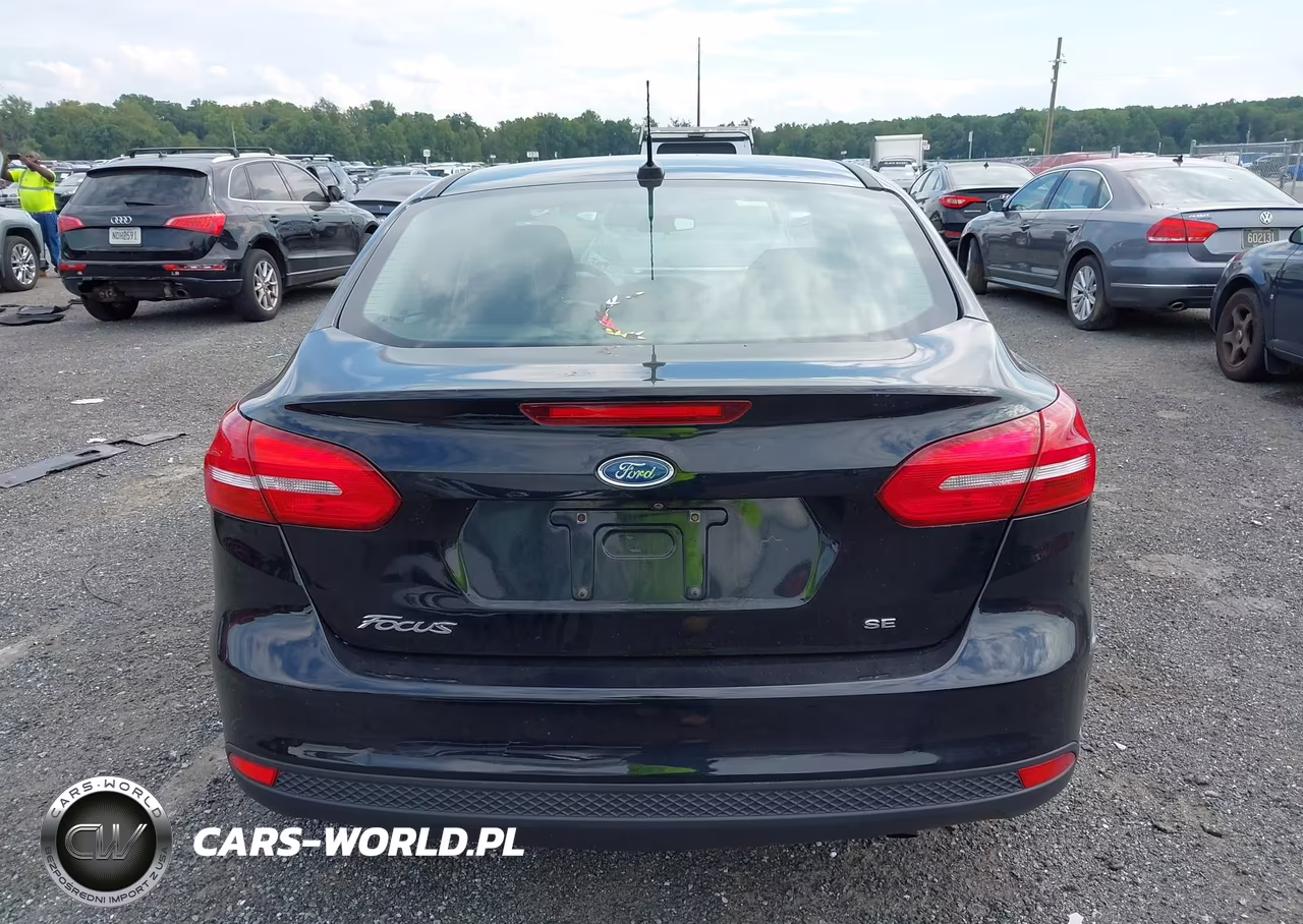 2017 Ford Focus Se VIN:1FADP3F20HL275469 - 17