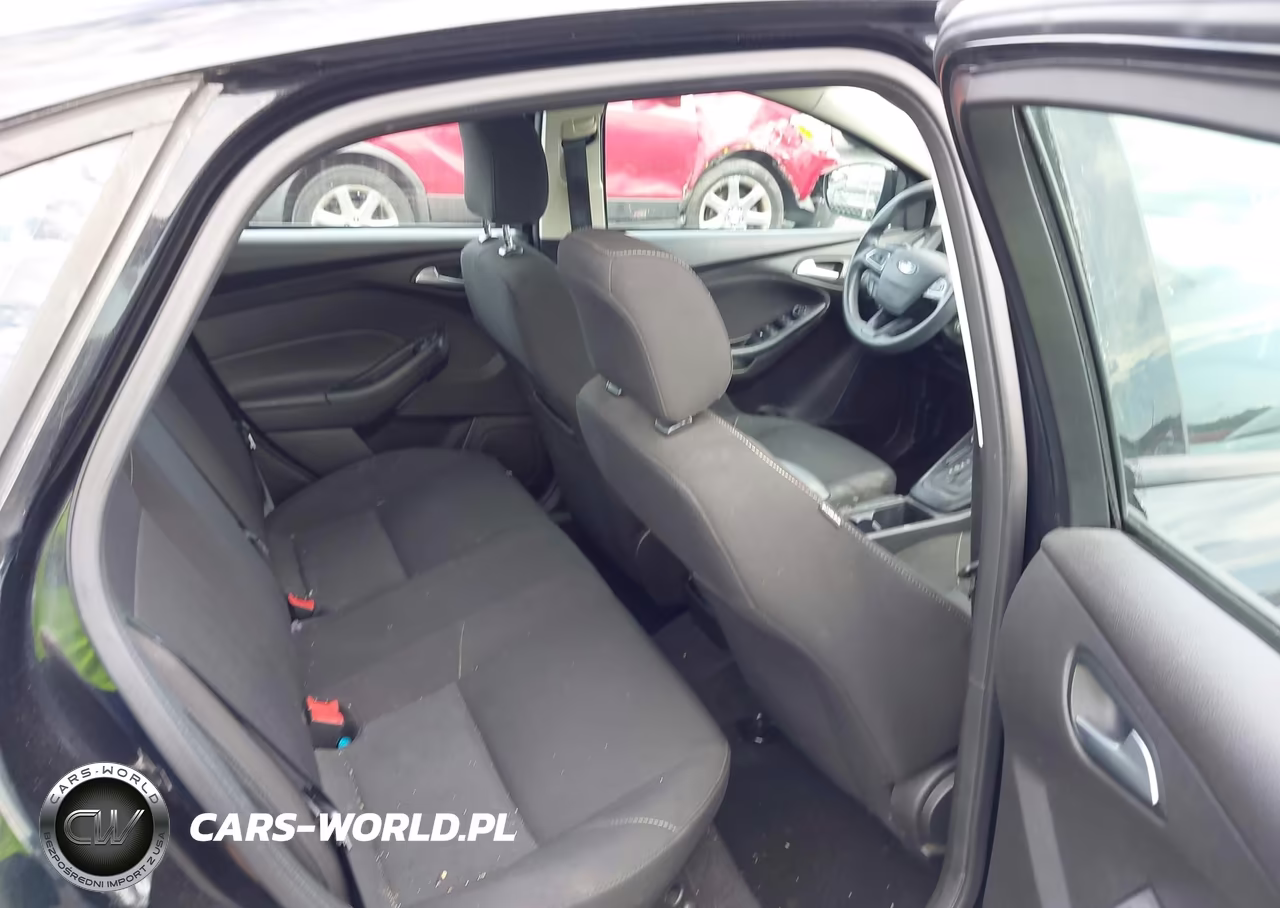 2017 Ford Focus Se VIN:1FADP3F20HL275469 - 8