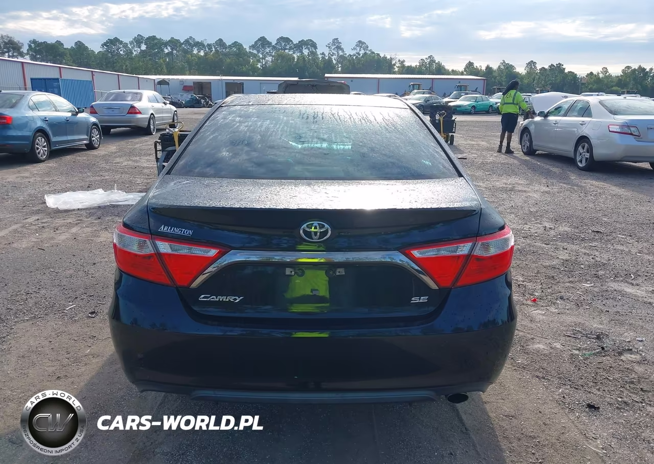 2016 Toyota Camry Se VIN:4T1BF1FK2GU225797 - 16