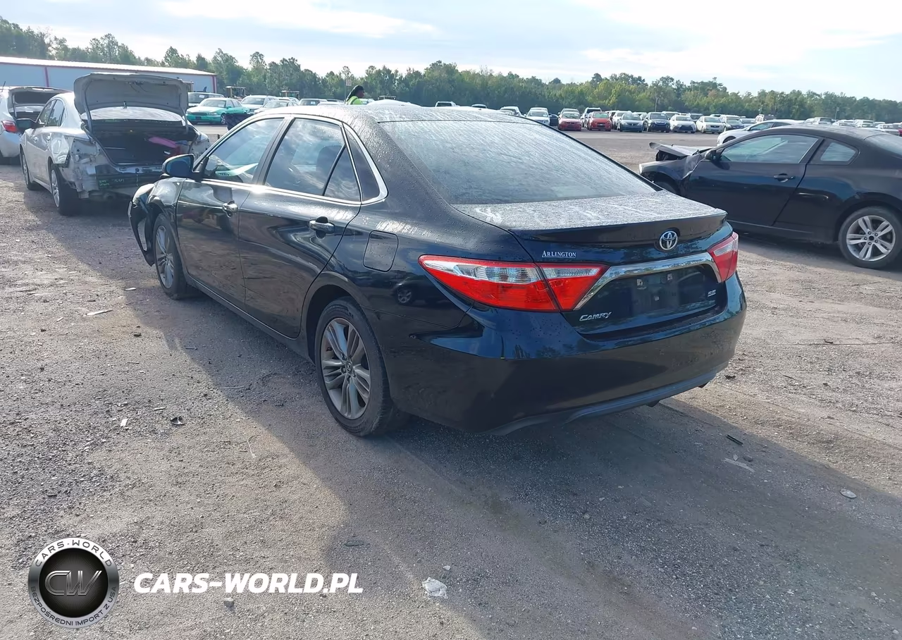 2016 Toyota Camry Se VIN:4T1BF1FK2GU225797 - 3