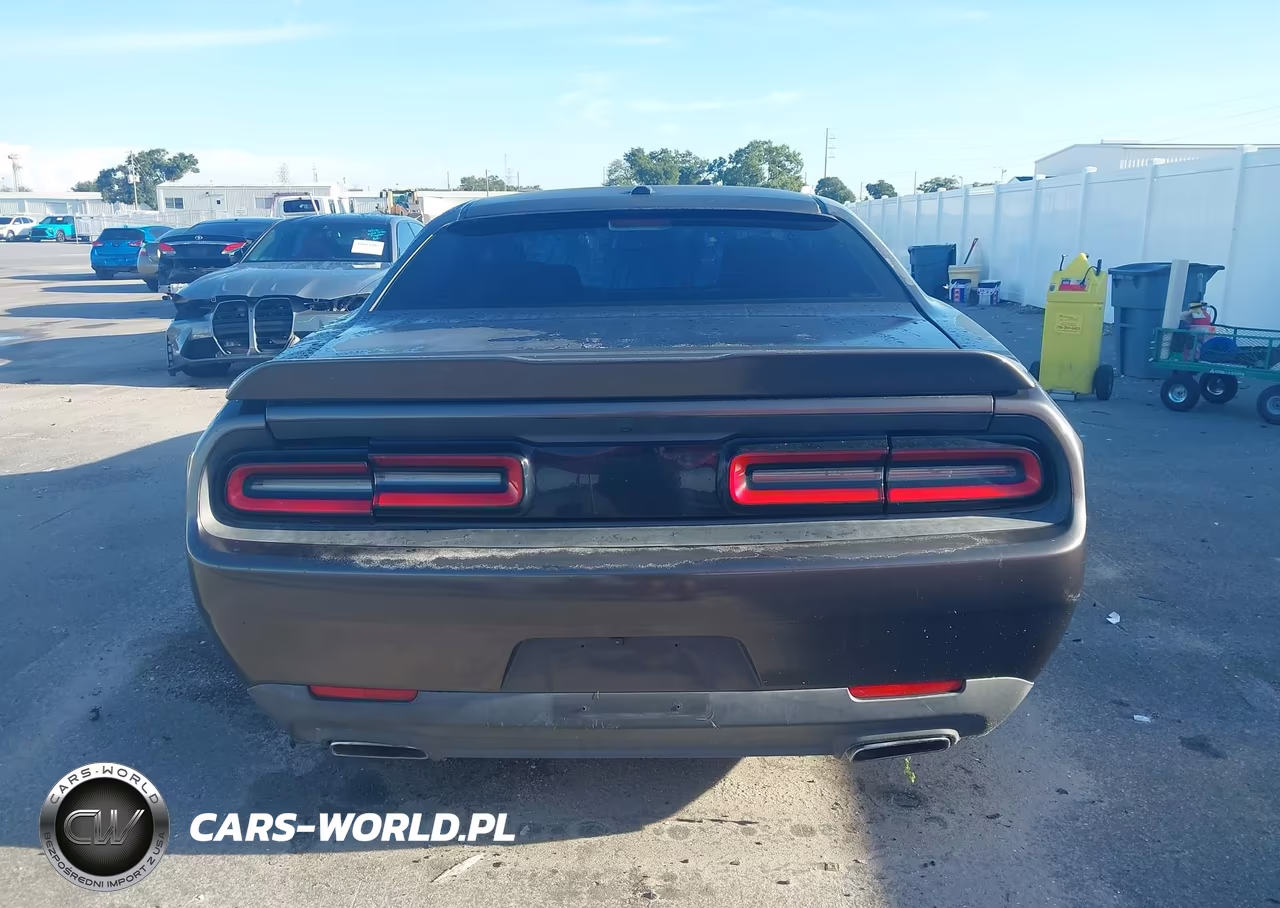 2015 Dodge Challenger Sxt VIN:2C3CDZAG9FH719323 - 16