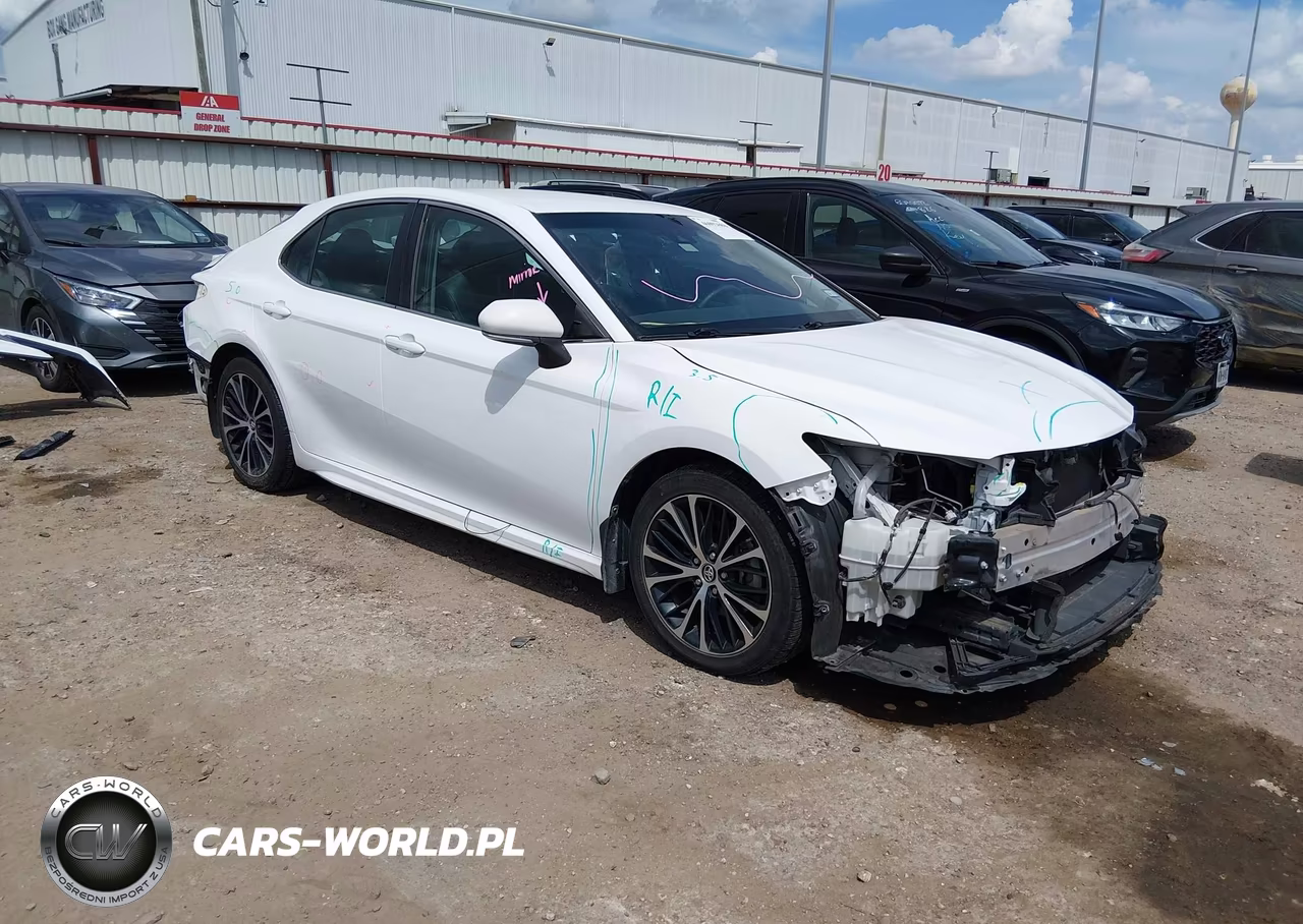 2018 Toyota Camry Se – zdjęcie 1 z 19