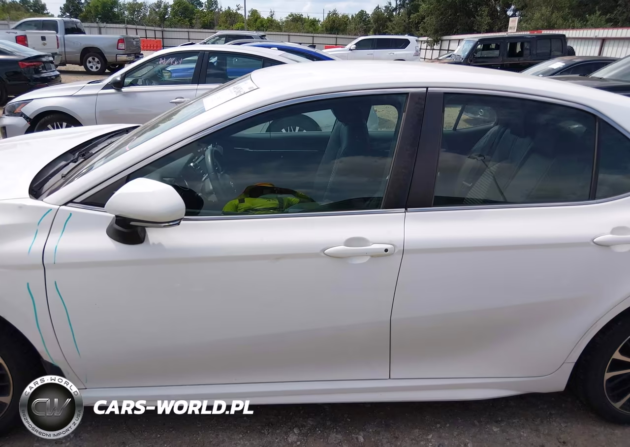 2018 Toyota Camry Se VIN:4T1B11HK4JU035552 - 15