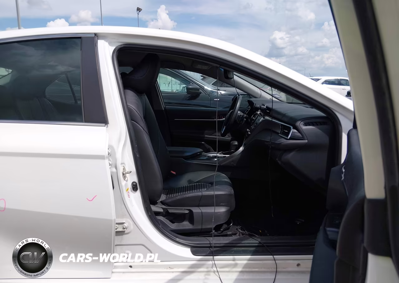 2018 Toyota Camry Se VIN:4T1B11HK4JU035552 - 5