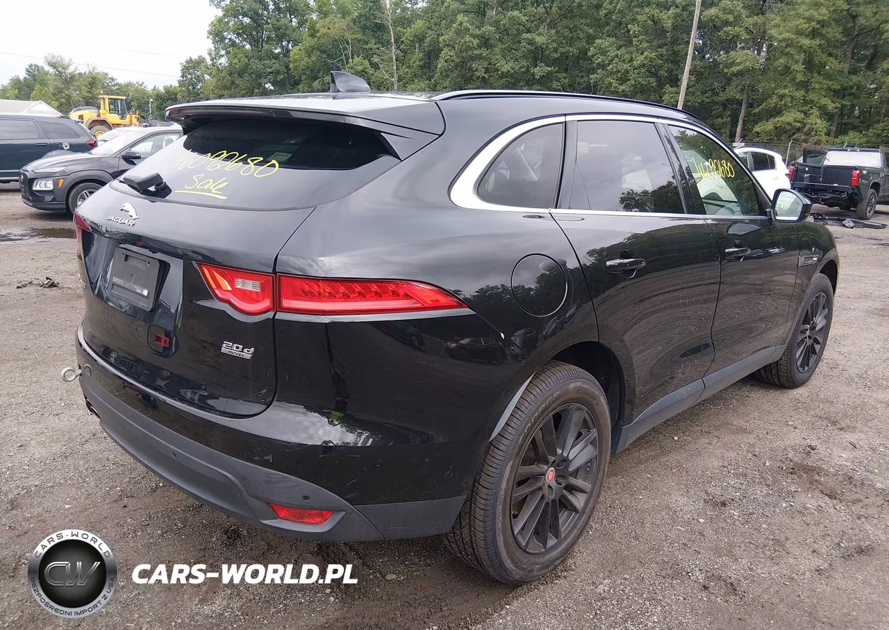 2017 Jaguar F-Pace 20D Prestige VIN:SADCK2BN3HA095806 - 4