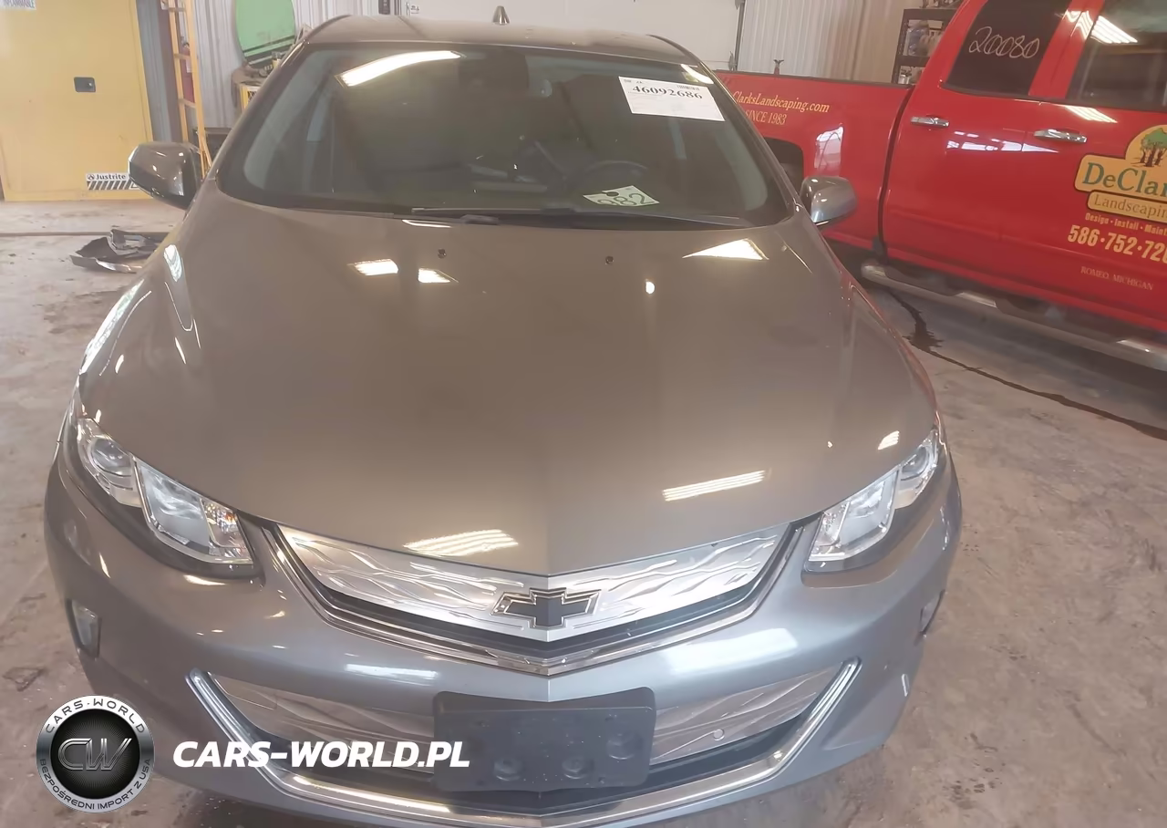 2018 Chevrolet Volt Premier VIN:1G1RD6S5XJU149946 - 12