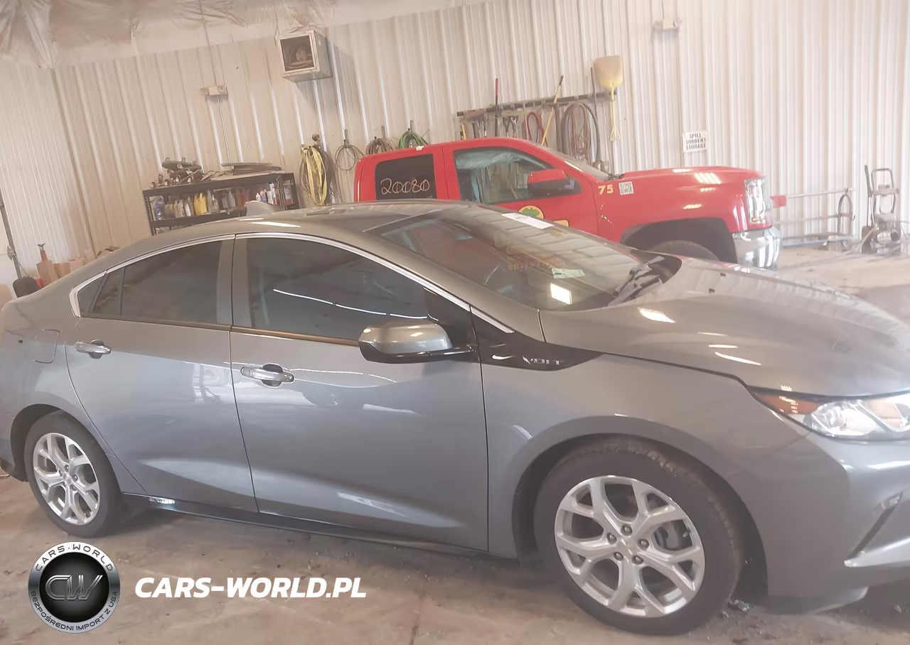 2018 Chevrolet Volt Premier VIN:1G1RD6S5XJU149946 - 13
