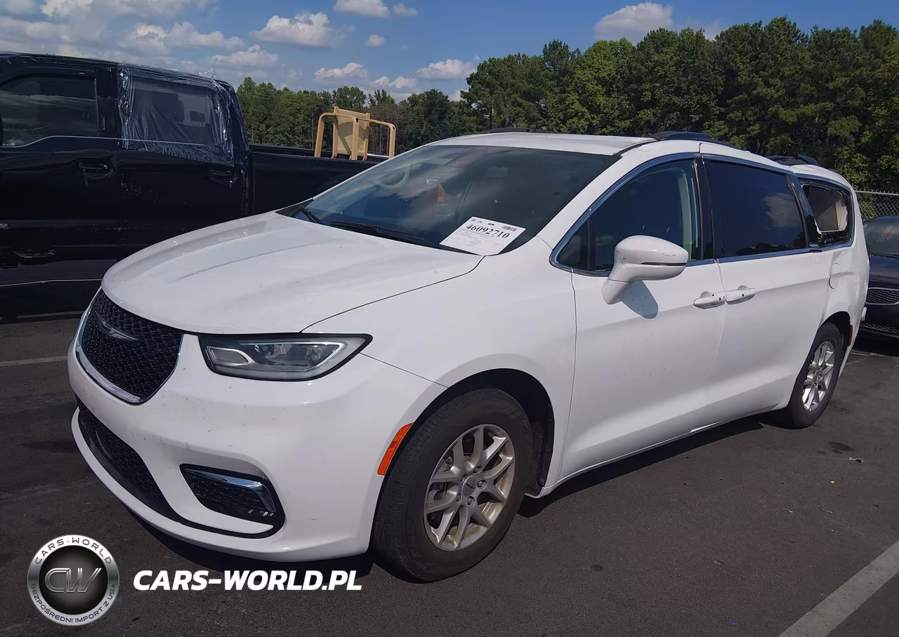 2022 Chrysler Pacifica Touring L VIN:2C4RC1BG8NR147291 - 2
