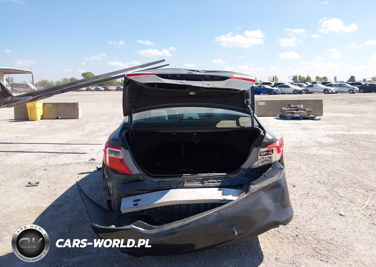 2014 Toyota Camry Le VIN:4T1BF1FK5EU401884 - 16