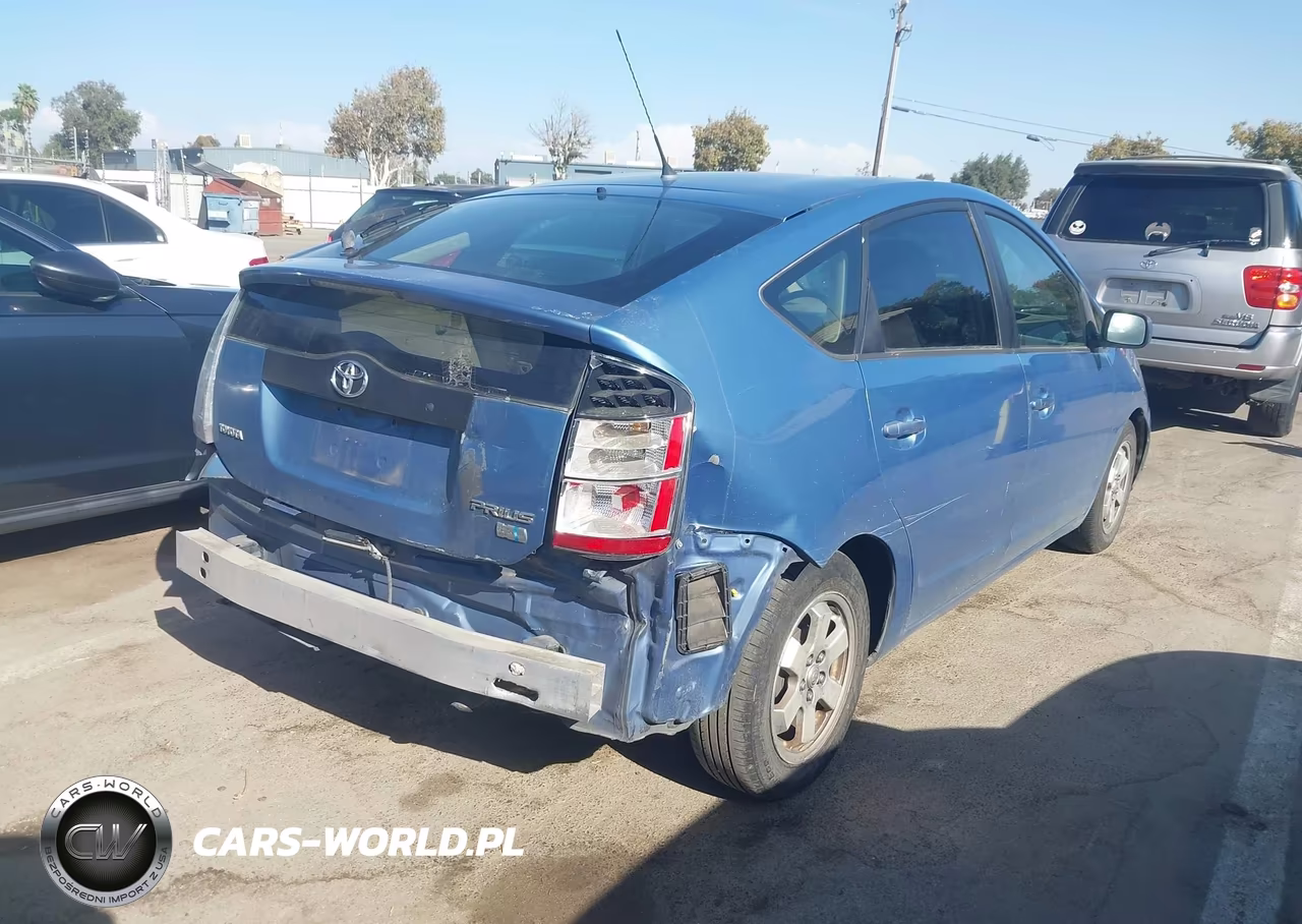 2005 Toyota Prius VIN:JTDKB20U453015785 - 4