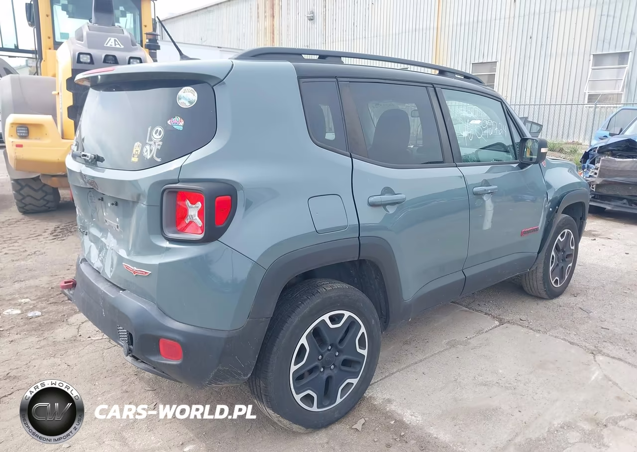 2016 Jeep Renegade Trailhawk VIN:ZACCJBCTXGPD88421 - 4